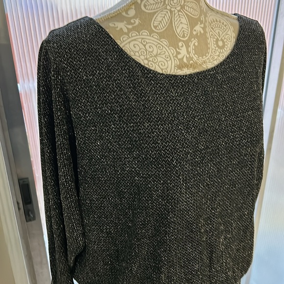 Used - Picture 3 of 3